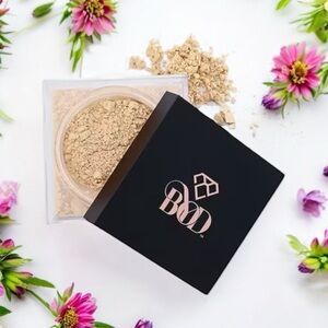 BYOD Desire Matte Magic Loose Powder in Translucent